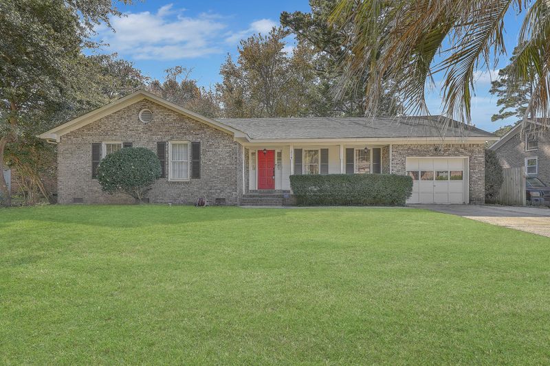 214 Iris St, Ladson, SC 29456