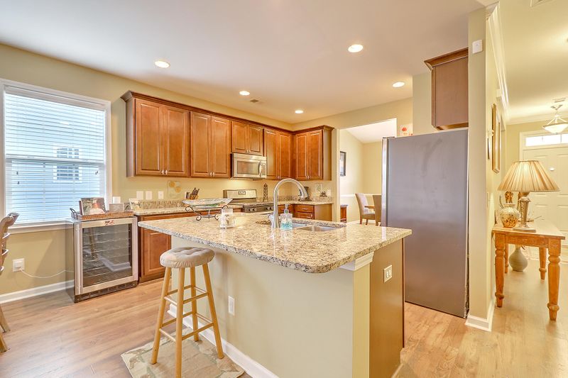 8113 Saveur Ln, North Charleston, SC 29406