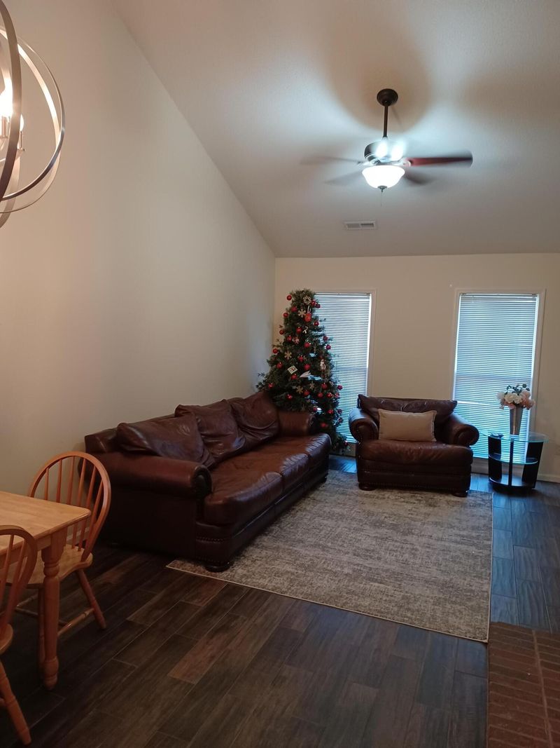 107 Shropshire Ct, Goose Creek, SC 29445