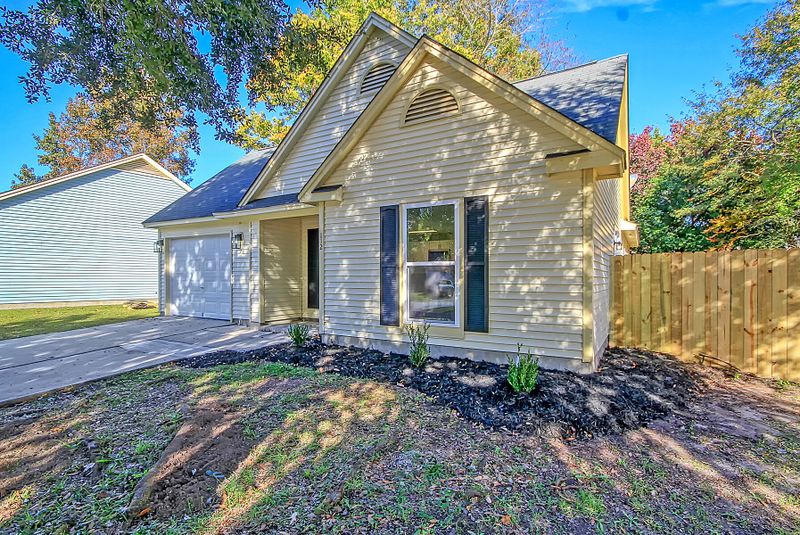 112 Severn St, Goose Creek, SC 29445