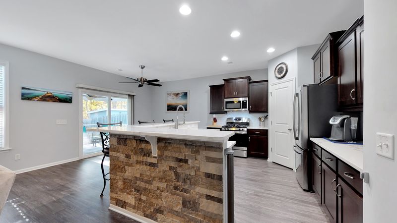 406 Wynfield Forest Dr, Summerville, SC 29485