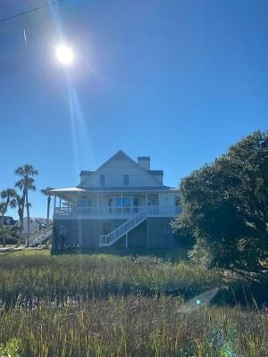 310 Whaley St, Edisto Island, SC 29438