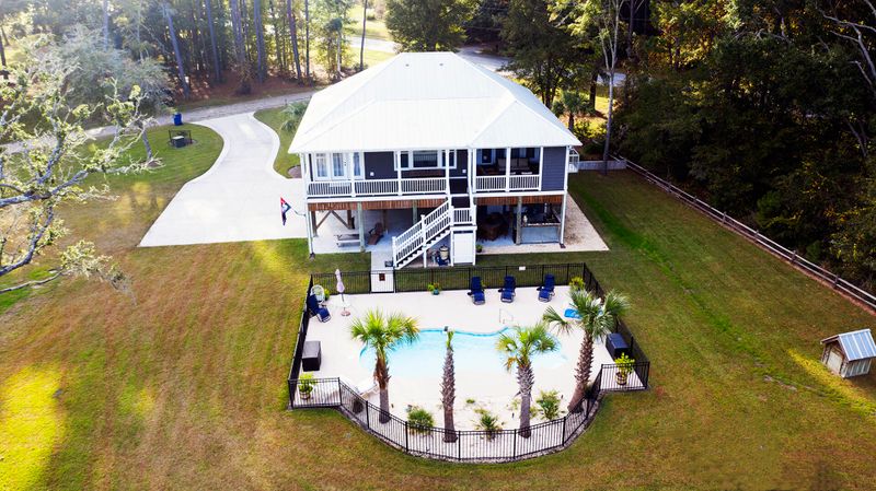 8115 Murphy Creek Ct, Edisto Island, SC 29438