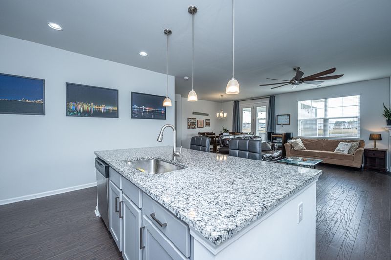 458 Zenith Blvd, Summerville, SC 29486