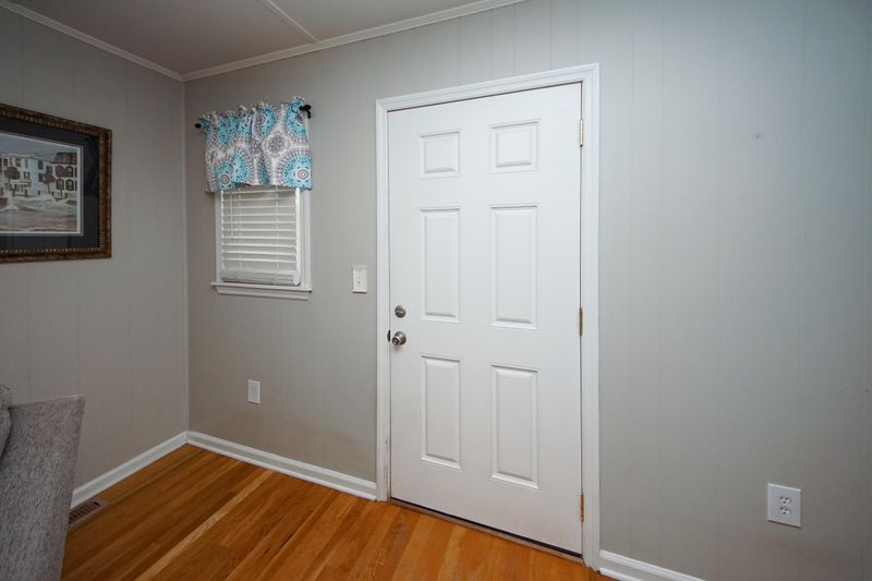 2105 Myrtle St, Edisto Island, SC 29438