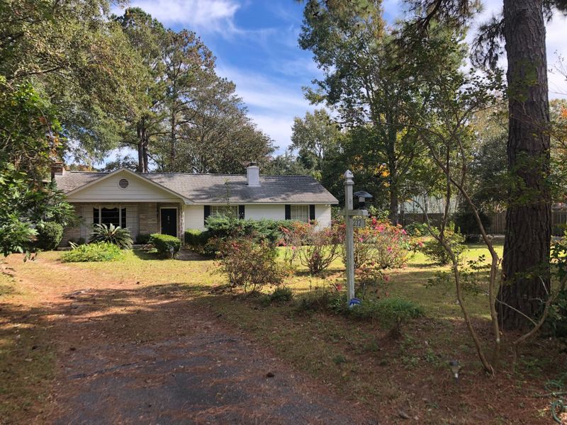 232 Howle Ave, Charleston, SC 29412