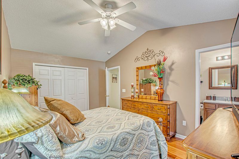 100 Macy Cir, Goose Creek, SC 29445