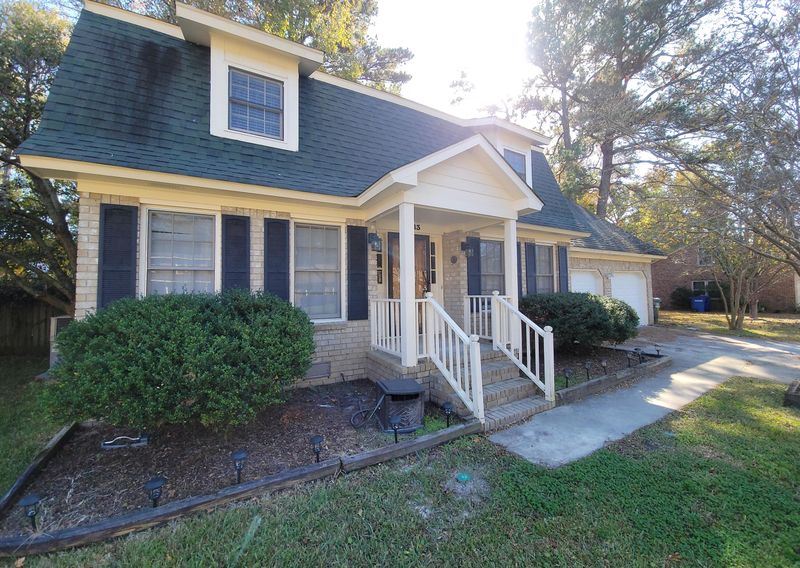 1643 Sulgrave Rd, Charleston, SC 29414