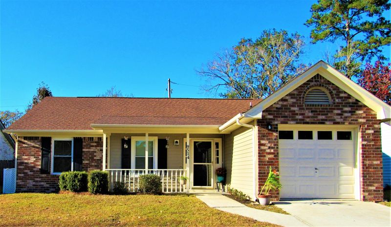 9514 One Notch Rd, Ladson, SC 29456