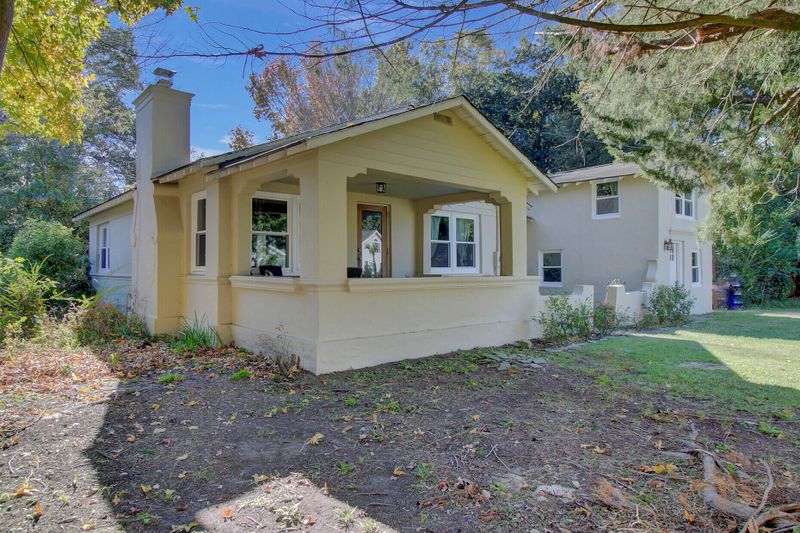 2211 Woodland Shores Rd, Charleston, SC 29412