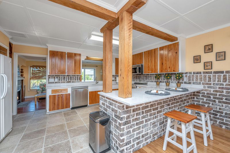 3617 Yacht Club Rd, Edisto Beach, SC 29438