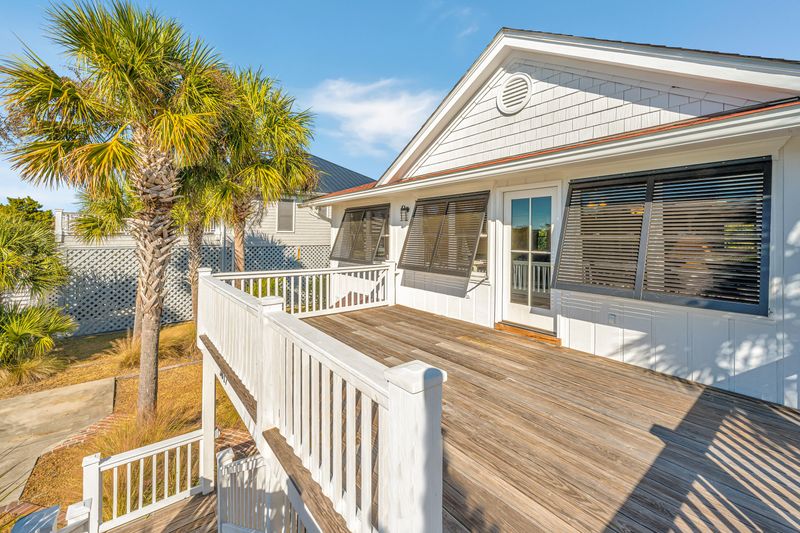 3617 Yacht Club Rd, Edisto Beach, SC 29438