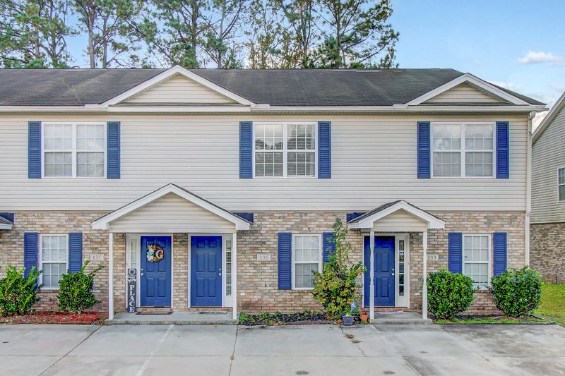135 Pine Shadow Dr, Goose Creek, SC 29445