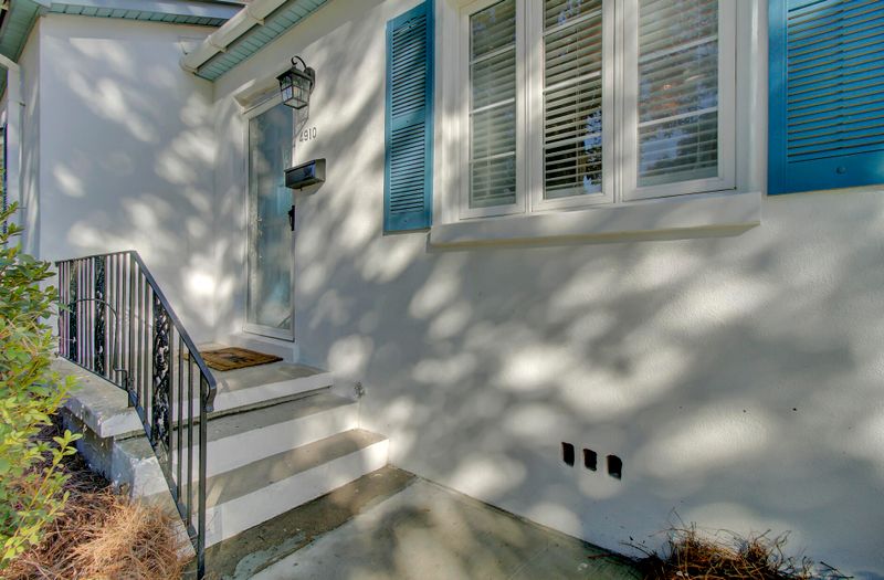 4910 Parkside Dr, North Charleston, SC 29405