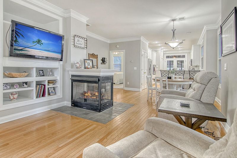 1941 Pierce St, Charleston, SC 29492
