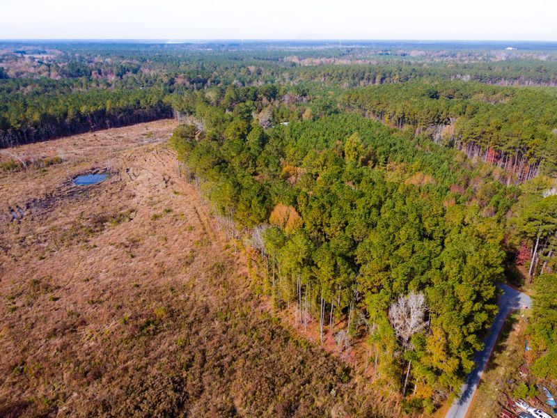 230 Red Hill Rd, Ridgeville, SC 29472