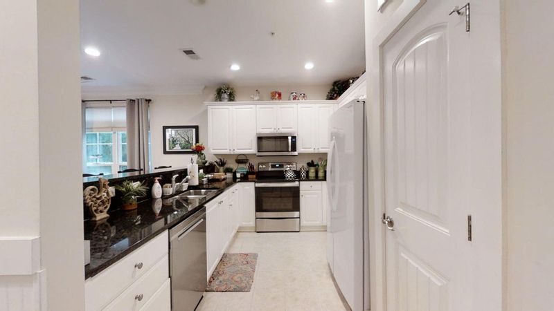 1304 Hopeman Ln, Mount Pleasant, SC 29466