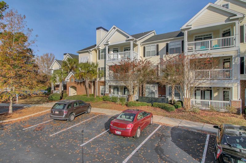 45 Sycamore Ave #324, Charleston, SC 29407