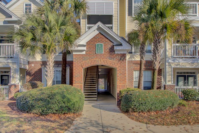 45 Sycamore Ave #324, Charleston, SC 29407