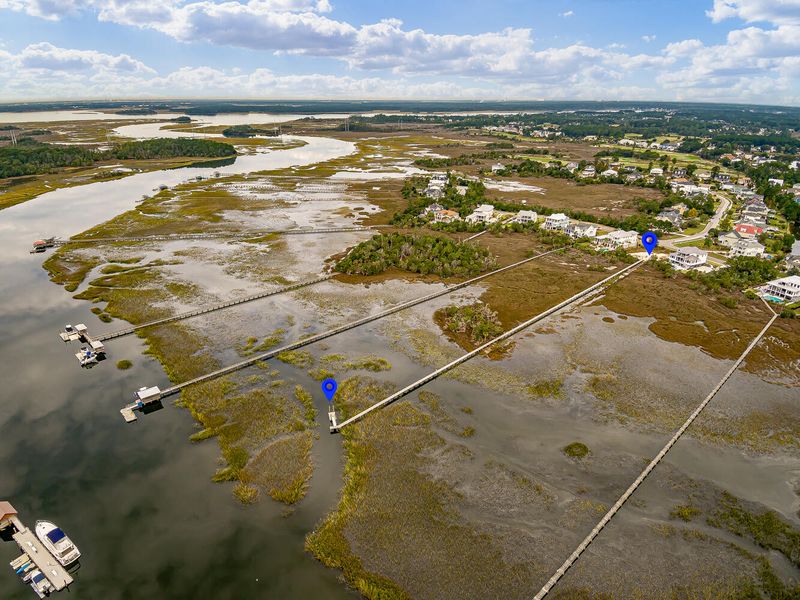 2749 Parkers Landing Rd, Mount Pleasant, SC 29466