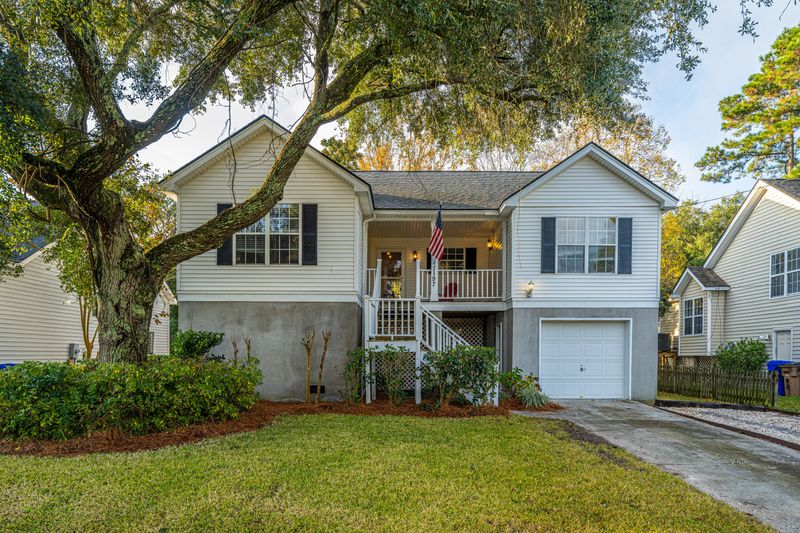 1197 Valley Forge Dr, Charleston, SC 29412