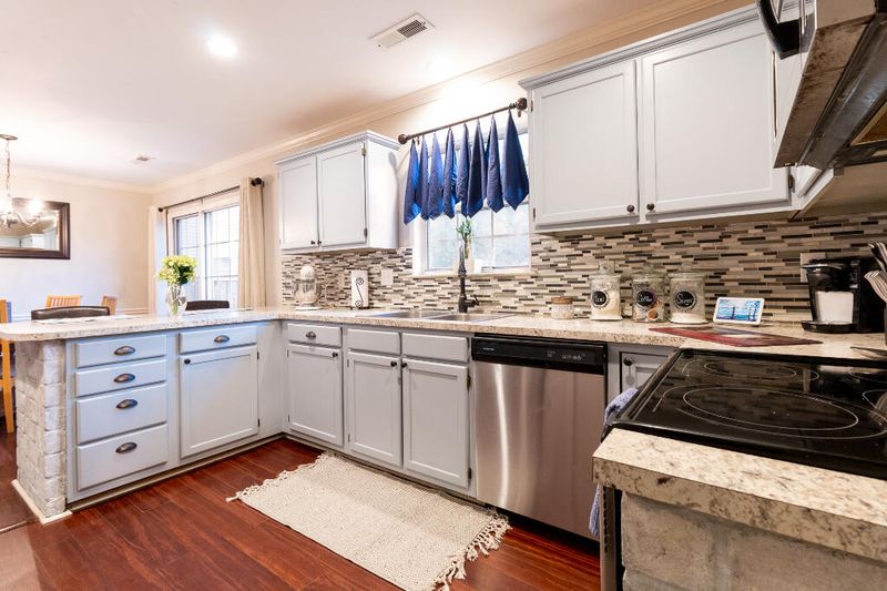 109 Landau Rd, Summerville, SC 29485