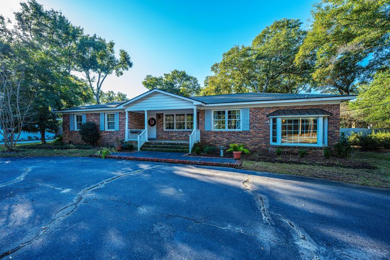 443 Wade Hampton Dr, Charleston, SC 29412