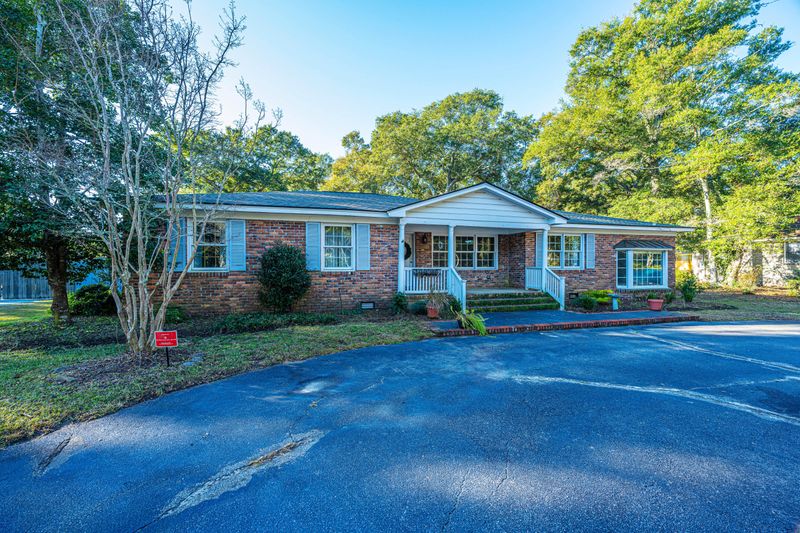 443 Wade Hampton Dr, Charleston, SC 29412