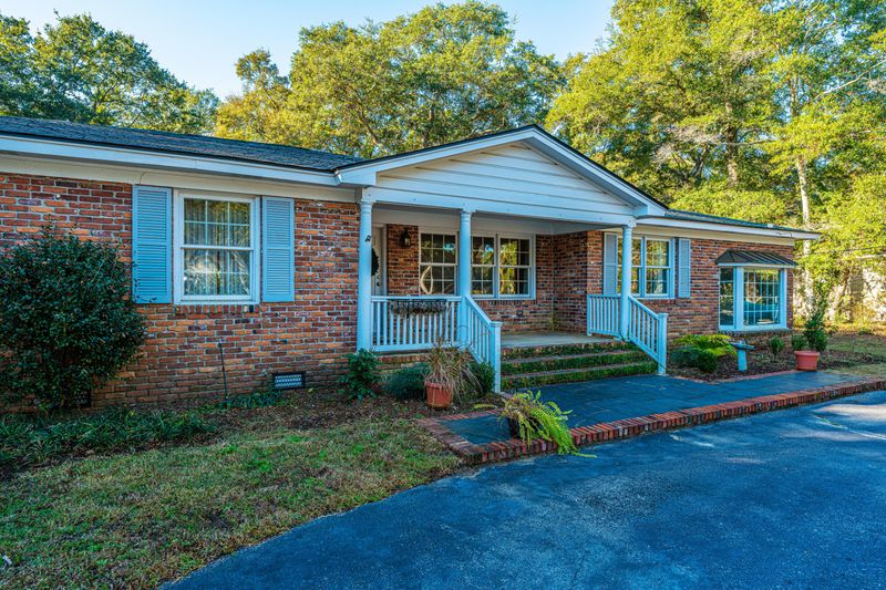 443 Wade Hampton Dr, Charleston, SC 29412