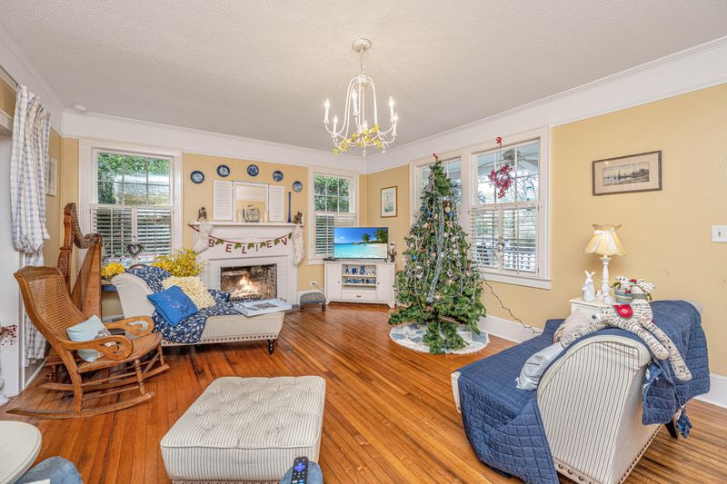 918 S Main St, Summerville, SC 29483