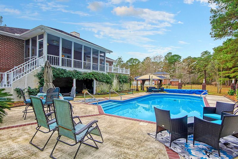 155 Old Winter Rd, Summerville, SC 29486