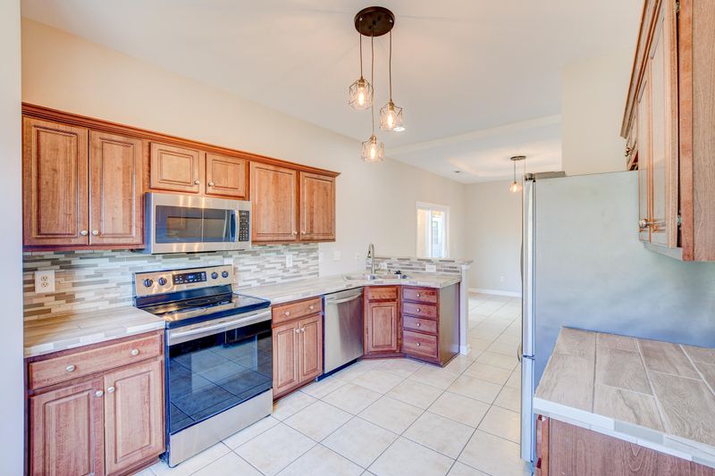 5039 Anavesta Park Ct, Hollywood, SC 29449