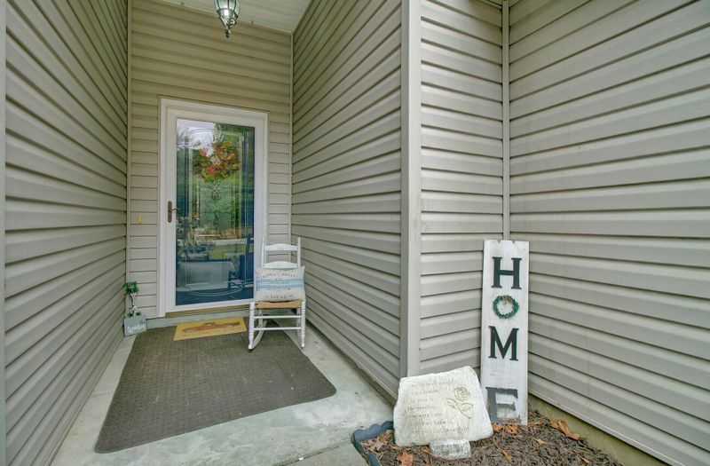 2752 Fernwood Dr, North Charleston, SC 29406