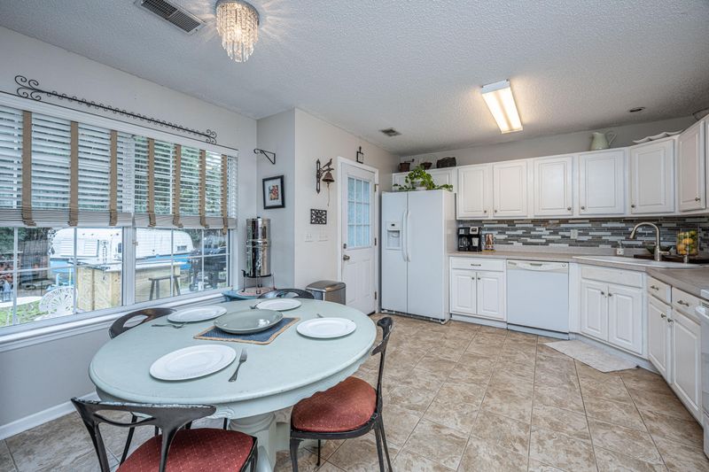 524 Hainsworth Dr, Charleston, SC 29414