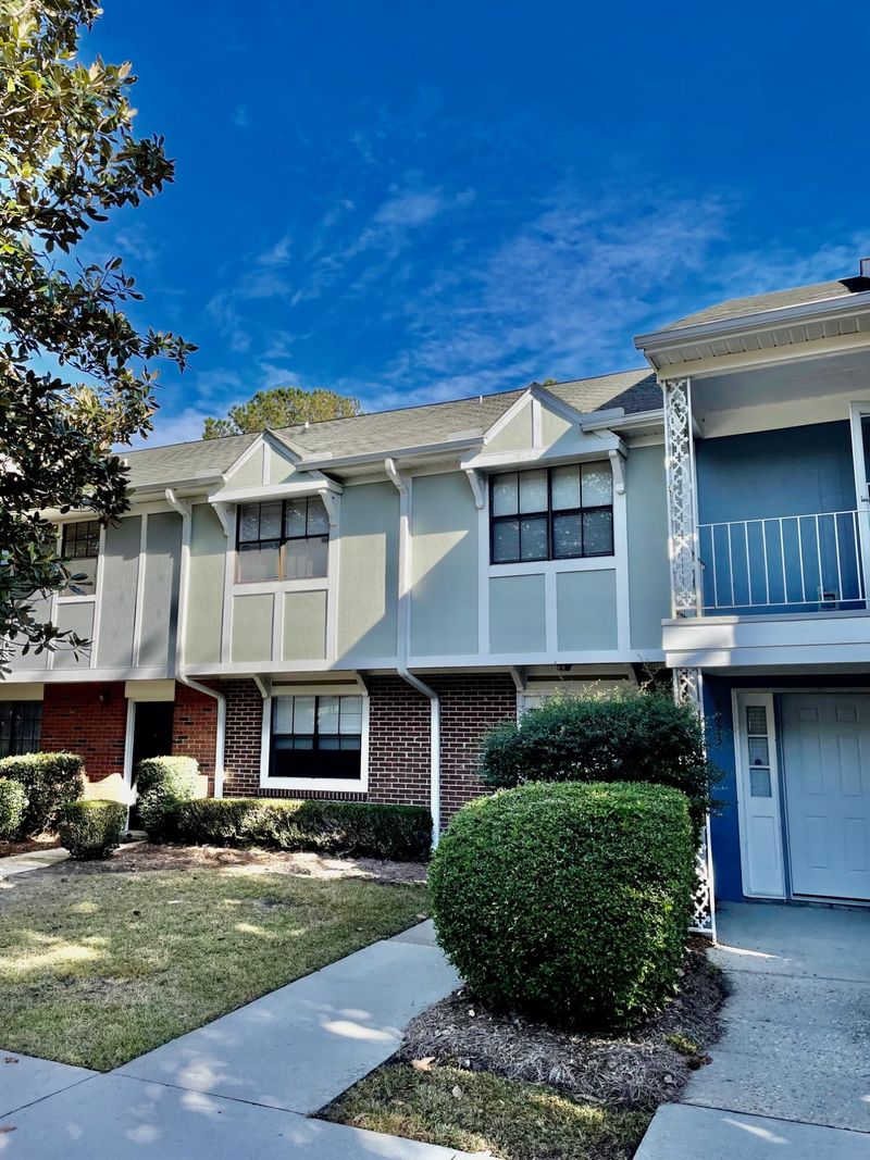 2925 Barrington Ln, Charleston, SC 29414