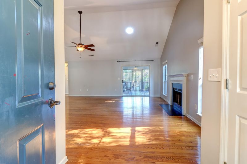 848 Tamarack Pine Ct, Mount Pleasant, SC 29464