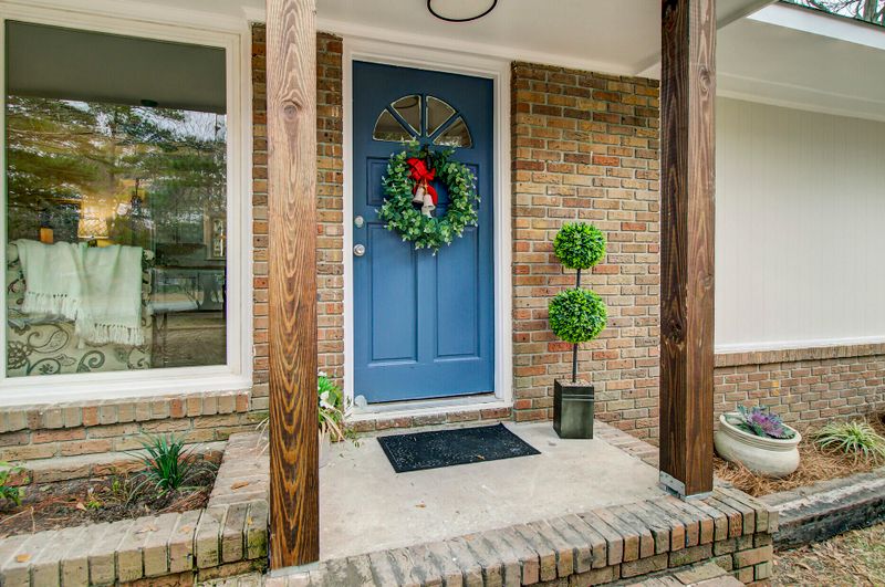 201 Lenwood Dr, Summerville, SC 29485