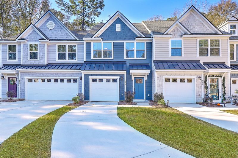115 Queen Palm Ct, Summerville, SC 29485