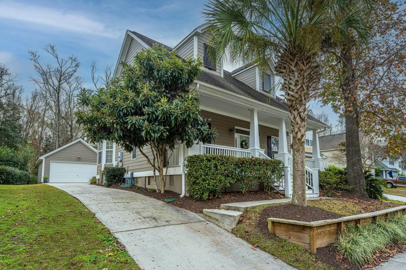 671 Fair Spring Dr, Charleston, SC 29414
