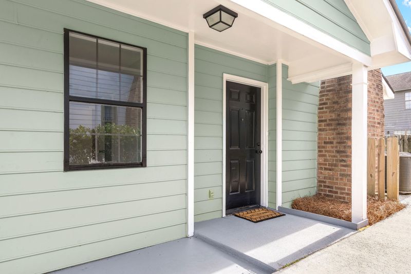 7643 Valleyview Cir, North Charleston, SC 29418