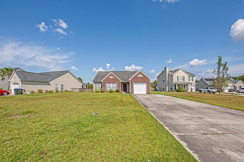 109 Donovan Ct, Summerville, SC 29483