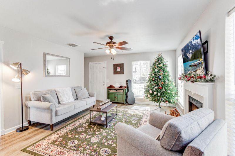 230 Hastings Dr, Goose Creek, SC 29445