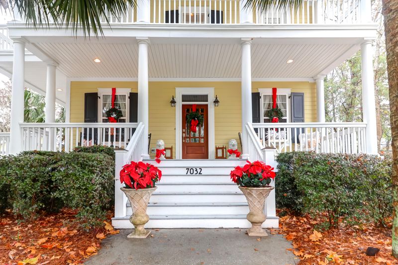 7032 Schooner St, Charleston, SC 29492