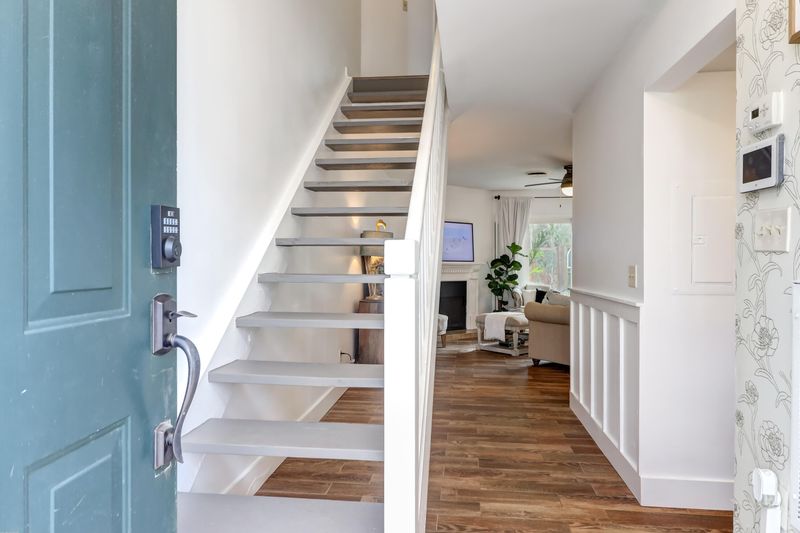 2089 Emerald Ter, Mount Pleasant, SC 29464
