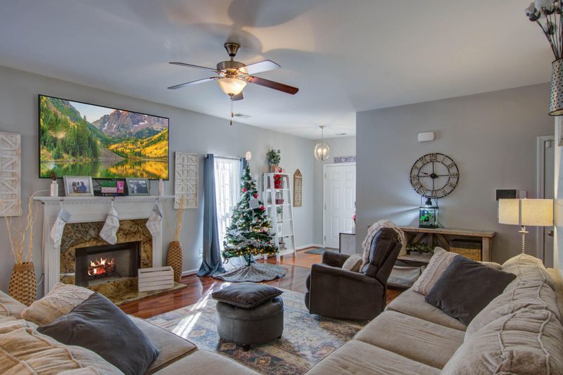 220 Island Green Rd, Goose Creek, SC 29445