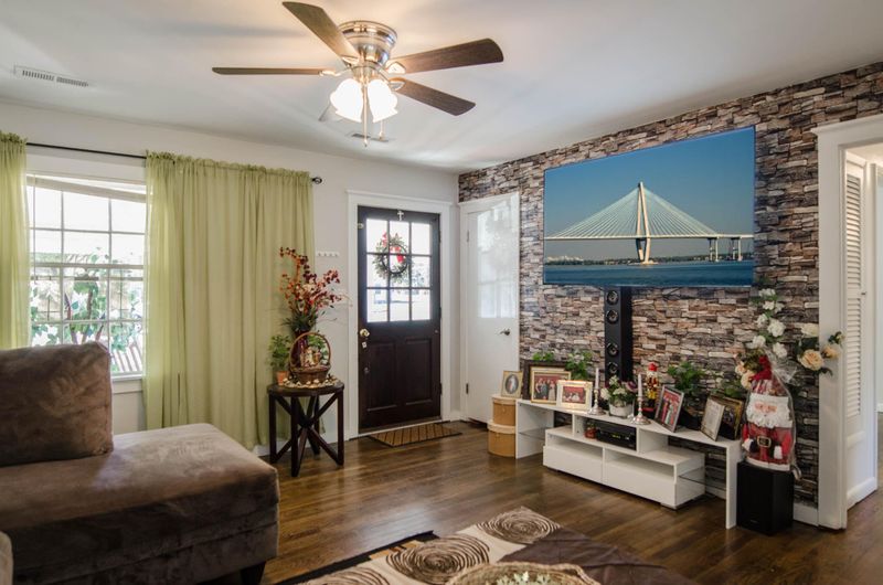 416 Forest Cir, Summerville, SC 29483