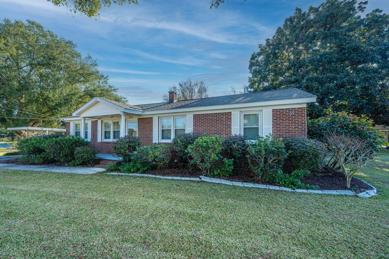 713 Schooner Rd, Charleston, SC 29412