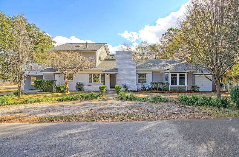 561 Saint Andrews Blvd, Charleston, SC 29407