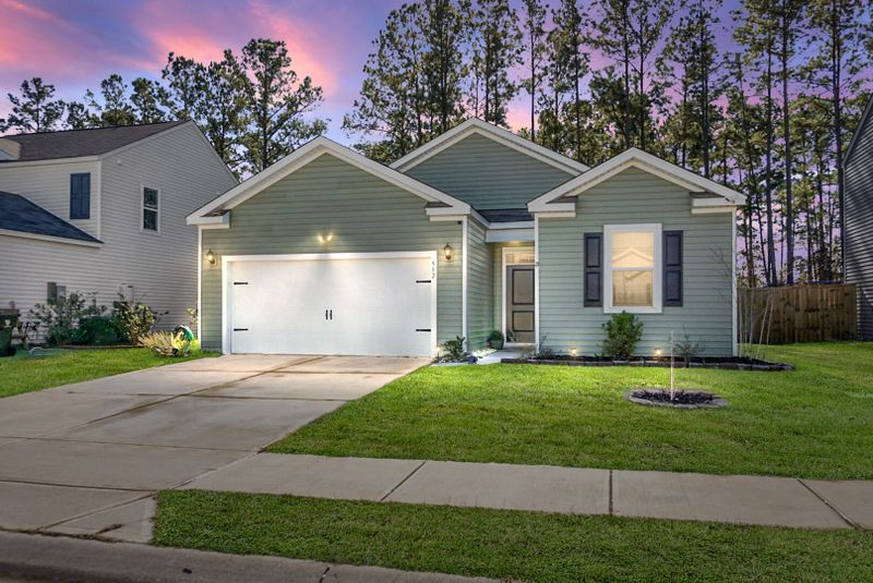 582 Wayton Cir, Moncks Corner, SC 29461