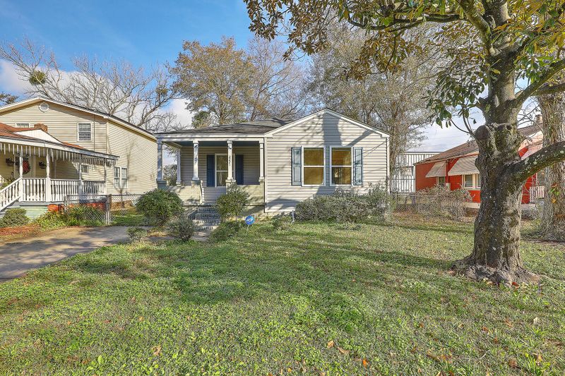 2221 Bailey Dr, North Charleston, SC 29405